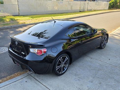 Used 2013 Scion FR-S RWD image 5