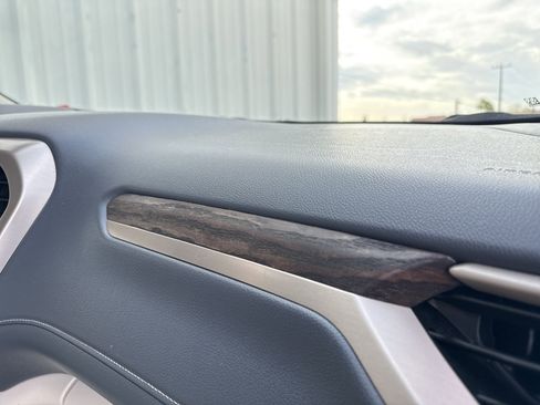 Used 2020 GMC Acadia Denali w/ Denali Ultimate Package image 42