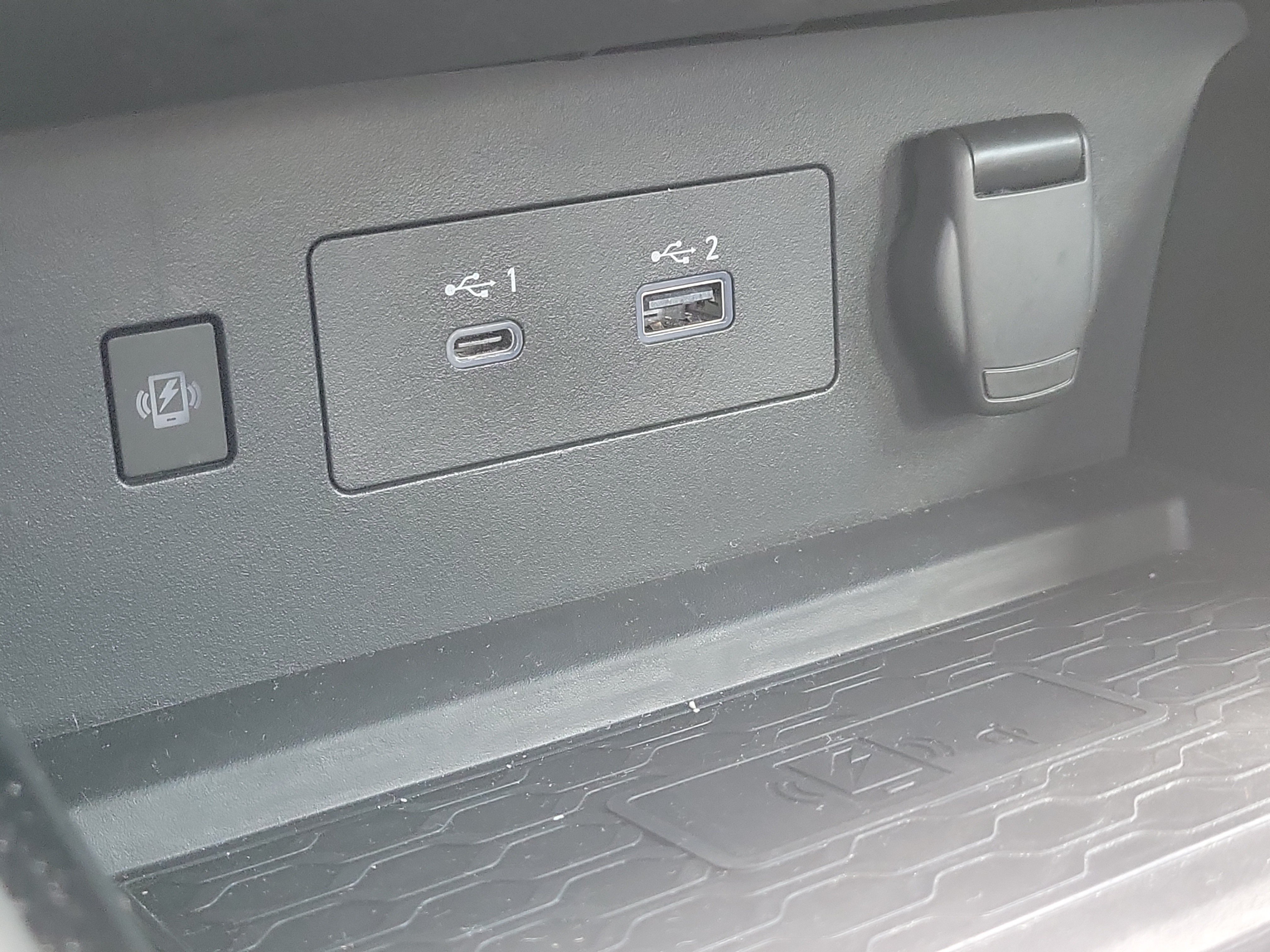 Used 2024 Nissan Altima 2.5 SR w/ SR Premium Package FWD image 25