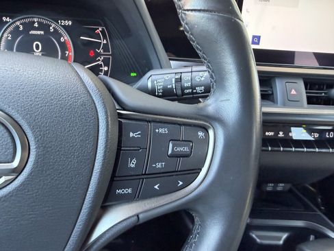 Used 2024 Lexus UX 250h FWD image 26