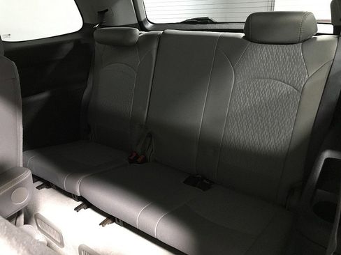 Used 2012 GMC Acadia SLE w/ LPO, 'HIT The Road' Package FWD image 19