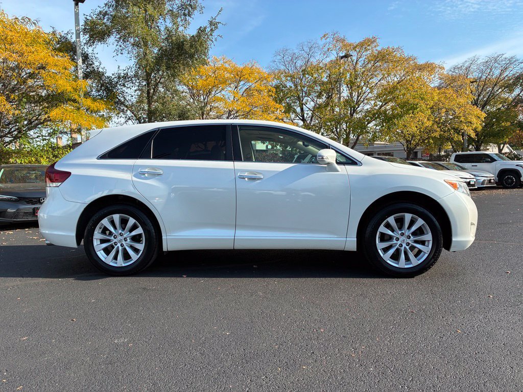 Used 2014 Toyota Venza XLE w/ XLE Premium Package FWD image 4