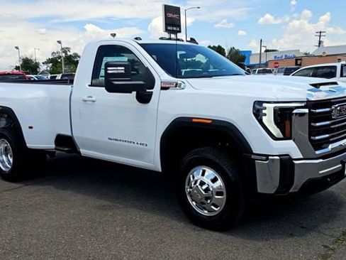 New 2026 GMC Sierra 3500 SLE AWD/4WD image 2