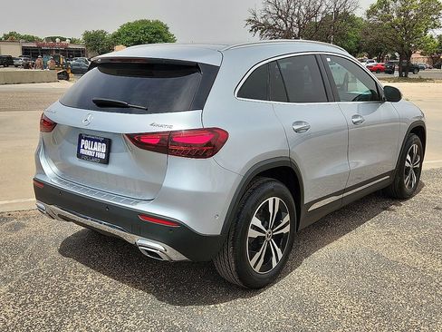 Used 2025 Mercedes-Benz GLA 250 4MATIC image 3
