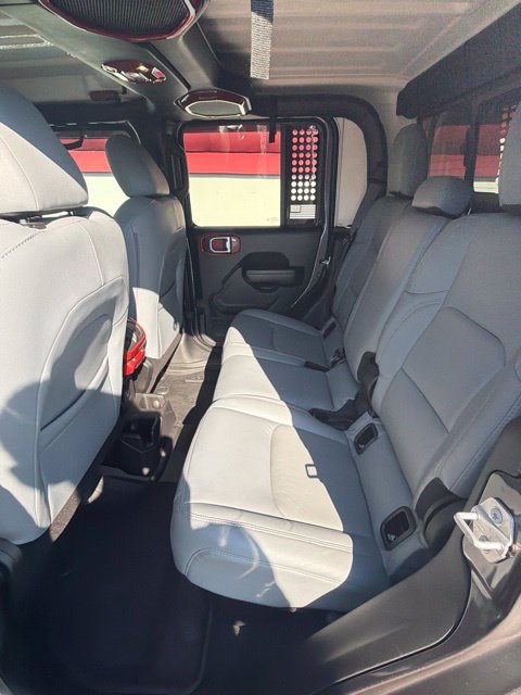 Used 2021 Jeep Gladiator Sport AWD/4WD image 11
