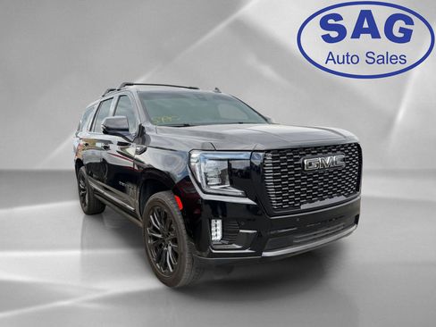 Used 2021 GMC Yukon Denali w/ Denali Ultimate Package AWD/4WD image 2