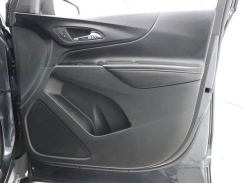 Used 2022 Chevrolet Equinox Premier image 36