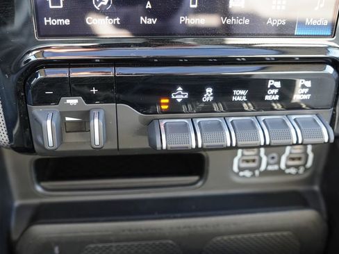 Certified 2024 RAM 1500 Limited AWD/4WD image 34