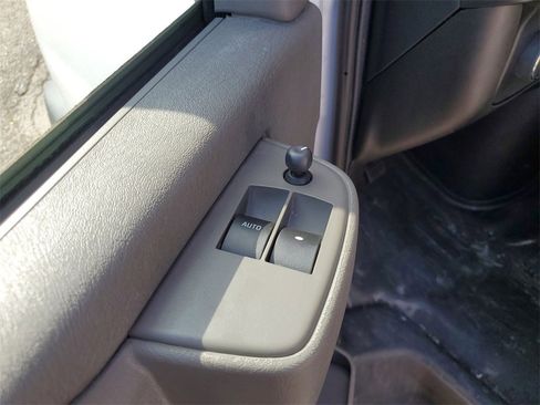 Used 2023 GMC Savana 2500 w/ Driver Convenience Package image 17