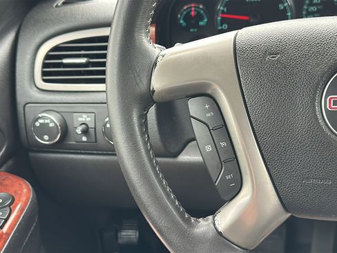 Used 2012 GMC Sierra 1500 SLT w/ SLT Convenience Package AWD/4WD image 18