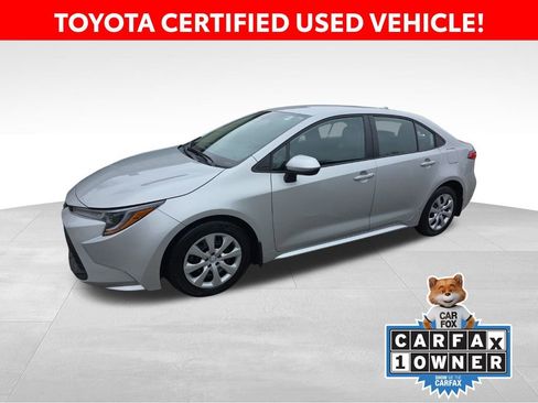 Certified 2023 Toyota Corolla LE image 1