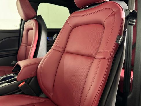 New 2026 Lincoln Corsair Reserve image 24