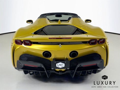 Used 2022 Ferrari SF90 Spider AWD/4WD image 7