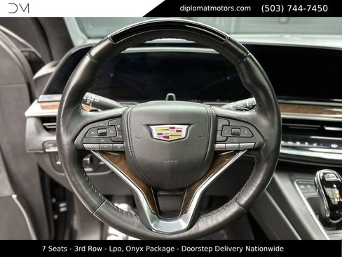 Used 2023 Cadillac Escalade ESV Sport Platinum w/ LPO, ONYX Package AWD/4WD image 33