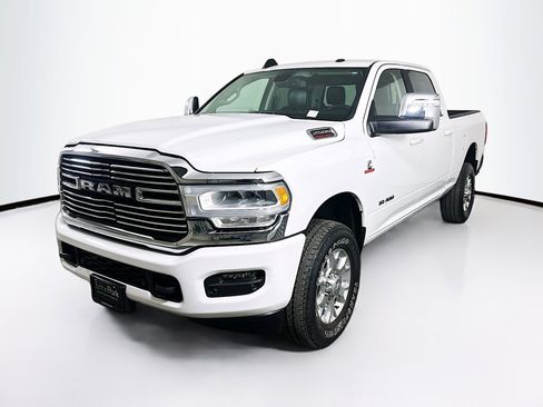 Used 2024 RAM 2500 Laramie image 3