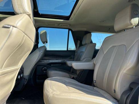 Used 2020 Ford Expedition Limited w/ Equipment Group 301A RWD image 15