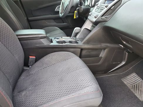Used 2013 Chevrolet Equinox LS image 34
