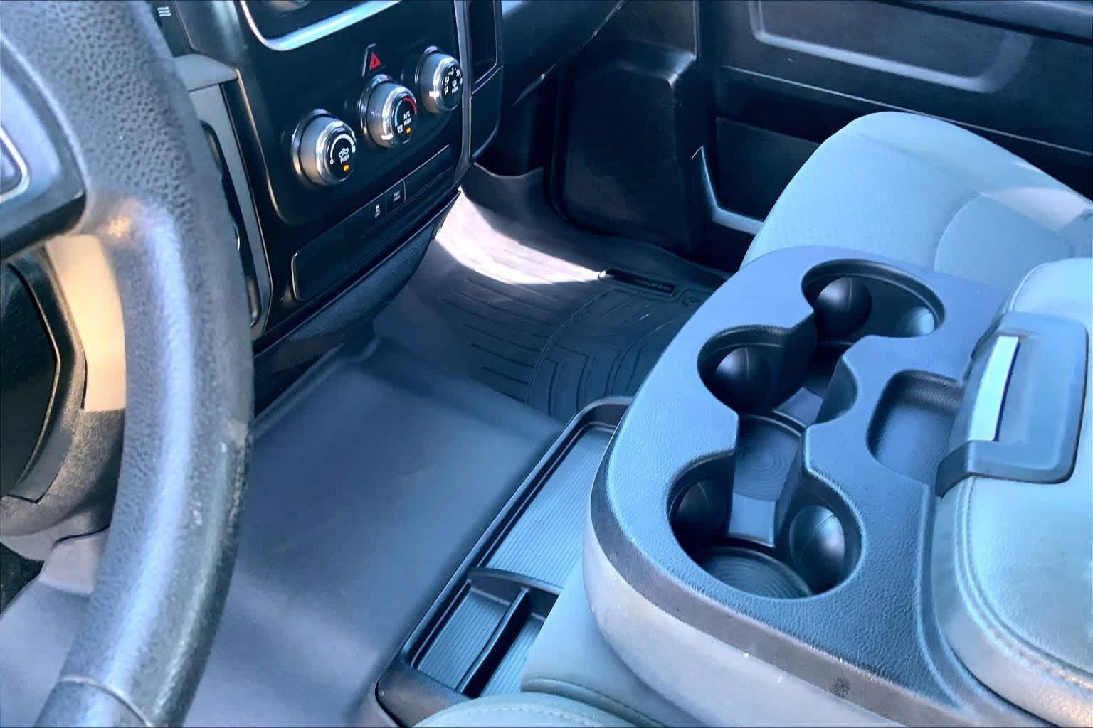 Used 2015 RAM 1500 Express RWD image 14