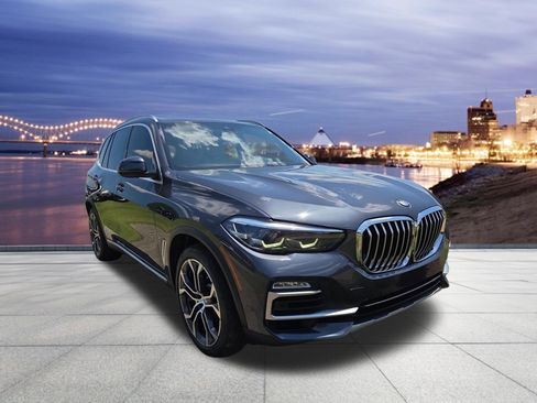 Used 2019 BMW X5 xDrive40i w/ Premium Package 2 AWD/4WD image 4