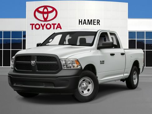 Used 2018 RAM 1500 Express RWD image 1