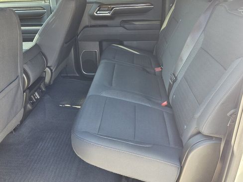 Used 2023 GMC Sierra 1500 SLE image 10