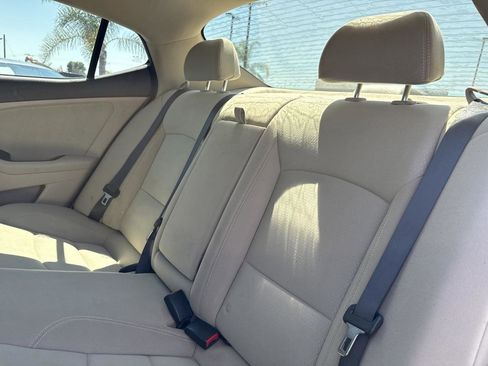 Used 2015 Kia Optima LX FWD image 11