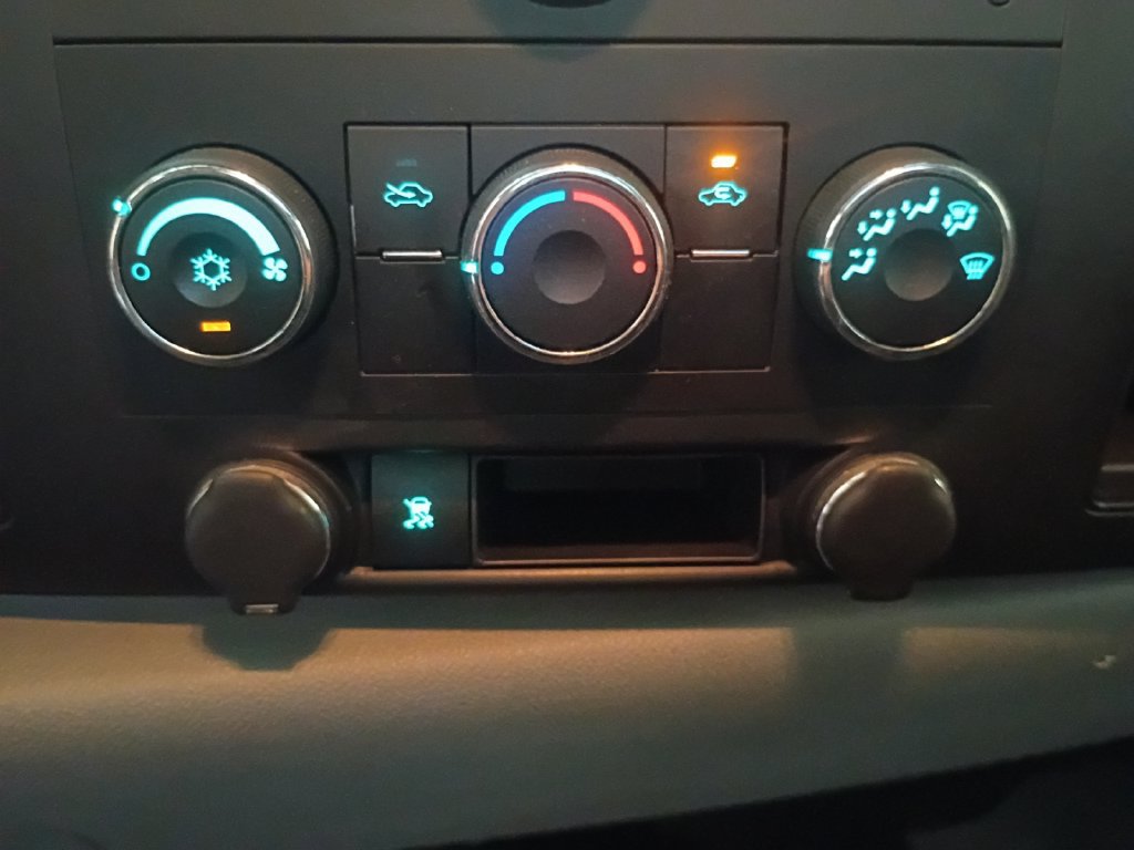 Used 2010 Chevrolet Silverado 1500 W/T RWD image 18