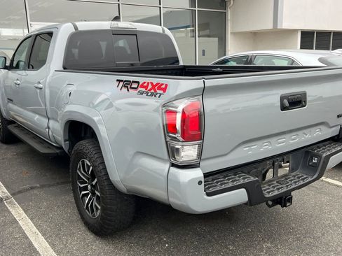 Certified 2020 Toyota Tacoma TRD Sport image 4