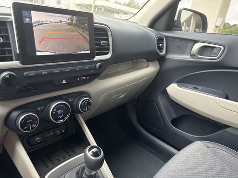 New 2026 Hyundai Venue SEL FWD image 9