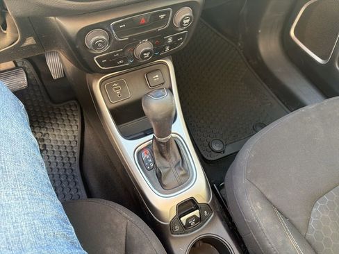 Used 2021 Jeep Compass Sport w/ Cold Weather Group image 14