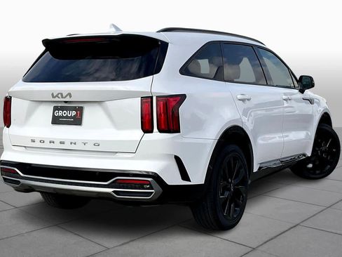 Used 2022 Kia Sorento SX image 10