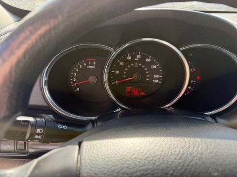 Used 2012 Kia Sorento FWD image 30