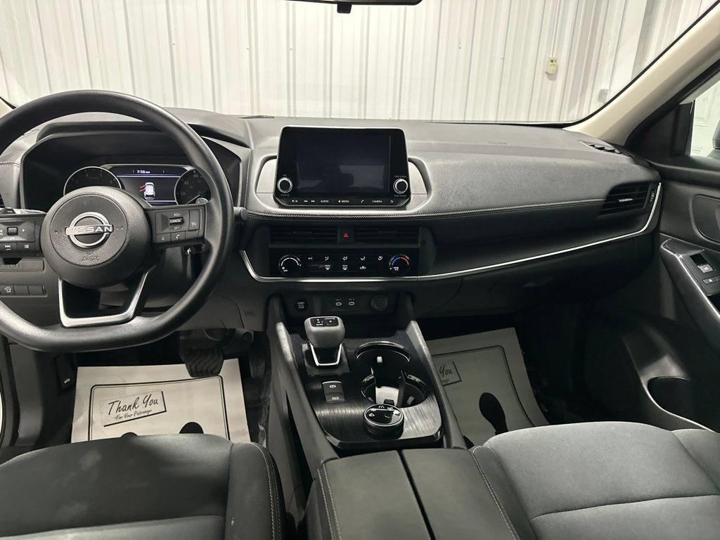 Used 2024 Nissan Rogue S AWD/4WD image 12