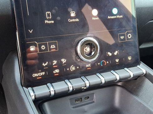 Certified 2025 GMC Terrain Elevation AWD/4WD image 17