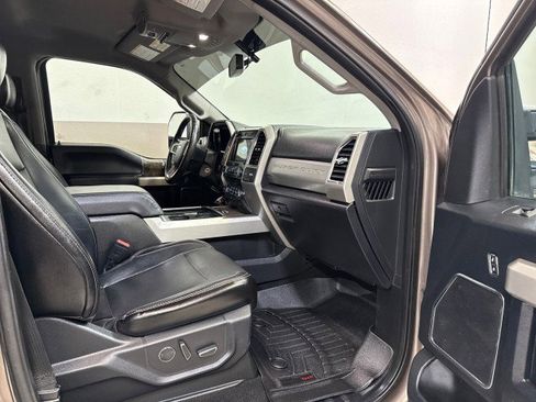 Used 2018 Ford F250 Lariat w/ Camper Package image 55