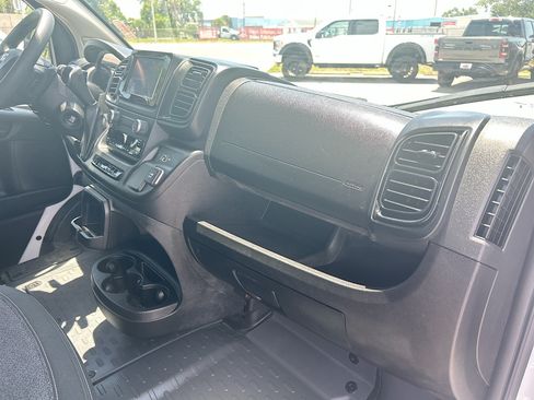 Used 2024 RAM ProMaster 2500 w/ Safety Group FWD image 25