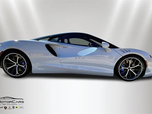 New 2026 McLaren Artura image 12