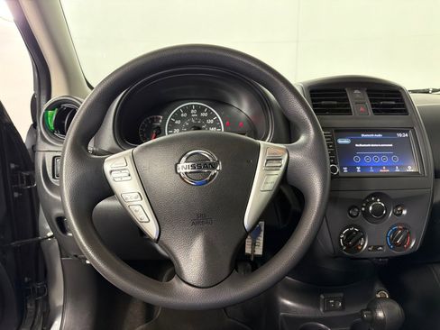 Used 2019 Nissan Versa S Plus FWD image 14