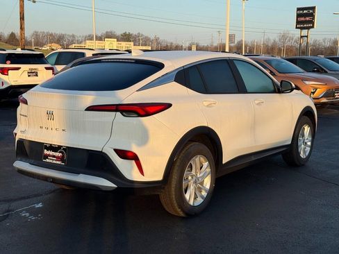 New 2026 Buick Envista Preferred w/ Convenience II Package image 4