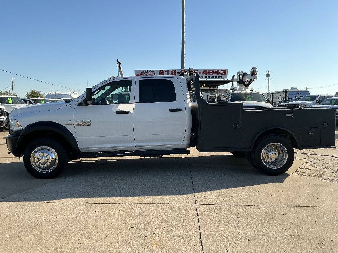 Used 2017 RAM 5500 Tradesman w/ Cold Weather Group AWD/4WD image 1