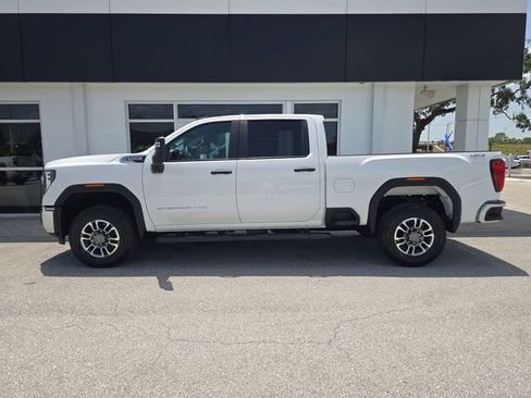 Certified 2024 GMC Sierra 3500 Pro w/ Convenience Package AWD/4WD image 4