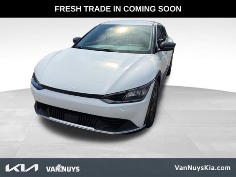 Used 2024 Kia EV6 Light image 1