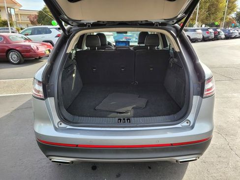 Certified 2021 Lincoln Nautilus Reserve image 18