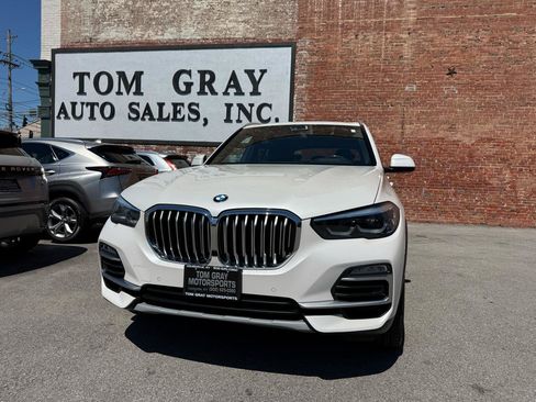 Used 2019 BMW X5 xDrive40i w/ Convenience Package AWD/4WD image 1