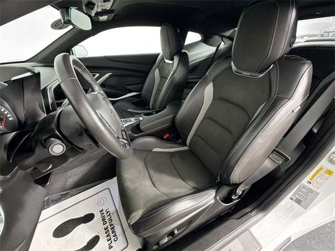 Used 2020 Chevrolet Camaro SS image 17