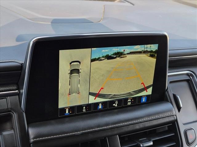 Used 2022 GMC Yukon XL SLT w/ SLT Premium Package RWD image 13