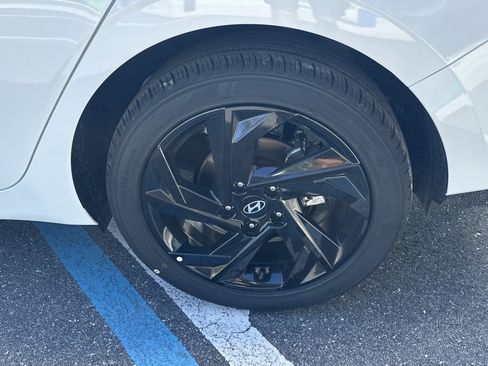 New 2026 Hyundai Elantra Sport FWD image 10