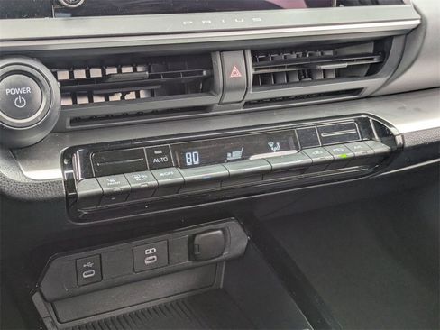 Used 2024 Toyota Prius LE image 22