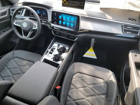 New 2026 Volkswagen Atlas Cross Sport SE image 32