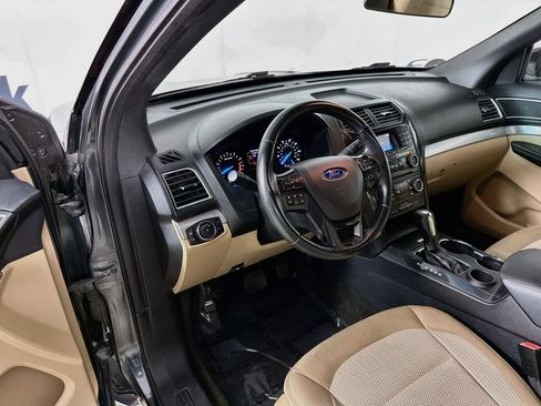 Used 2016 Ford Explorer XLT FWD image 10